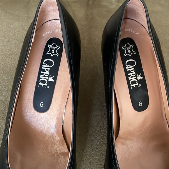 Classic and beautiful leather shoes CAPRICE, size 9M, made in Germany - Picture 3 of 13